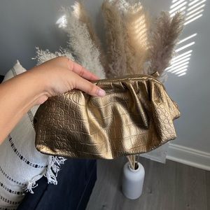 Clutch purse